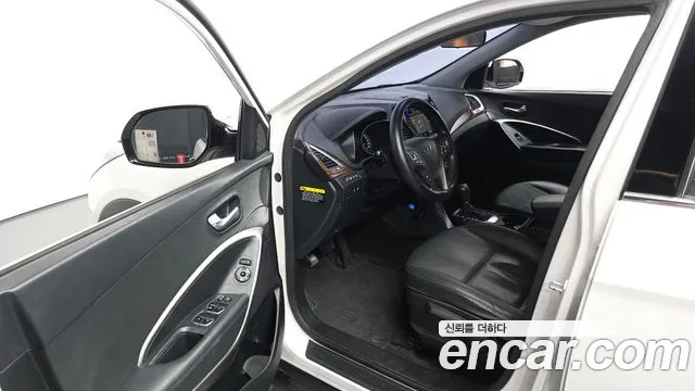 Hyundai Santafe 2016 — фото 10