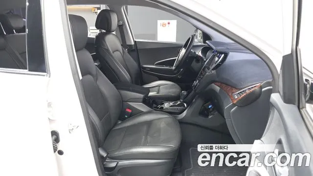 Hyundai Santafe 2016 — фото 11