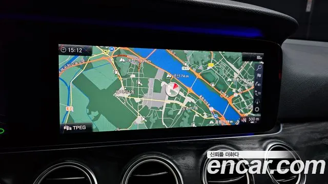 Mercedes-Benz E-Class 2018 — фото 14