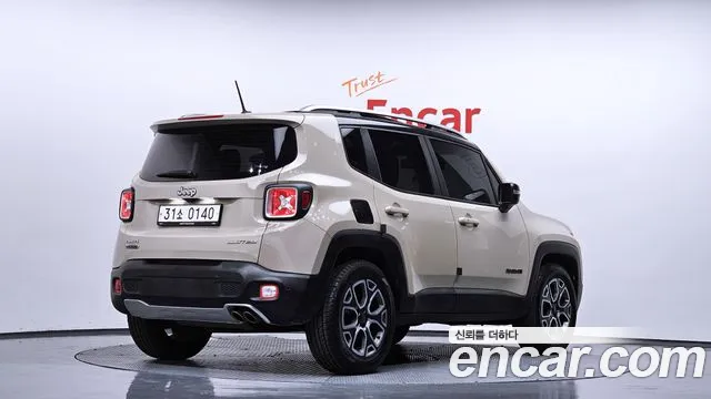 Jeep Renegade 2016 — фото 2