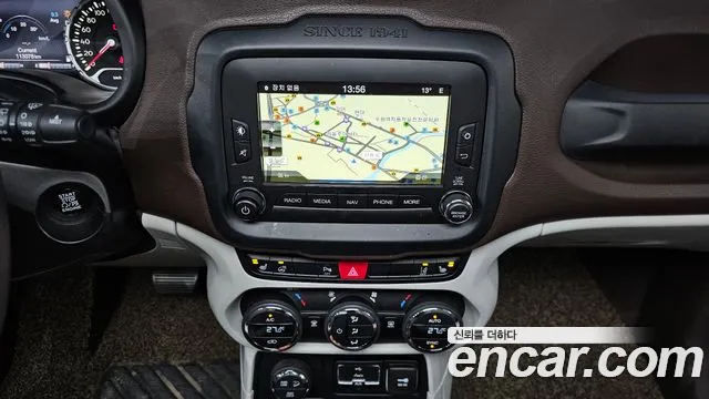 Jeep Renegade 2016 — фото 15