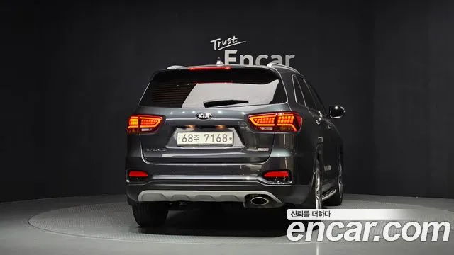 Kia Sorento 2018 — фото 4