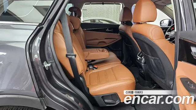 Kia Sorento 2018 — фото 12