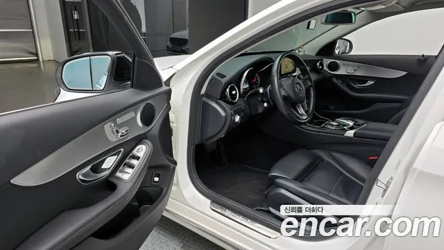 Mercedes-Benz C-Class 2017 — фото 11