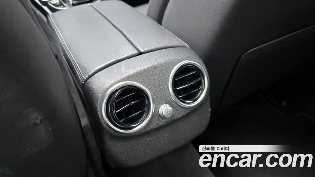 Mercedes-Benz C-Class 2017 — фото 18