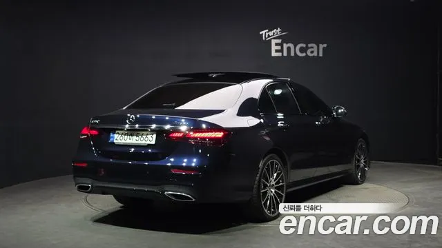 Mercedes-Benz E-Class 2023 — фото 2