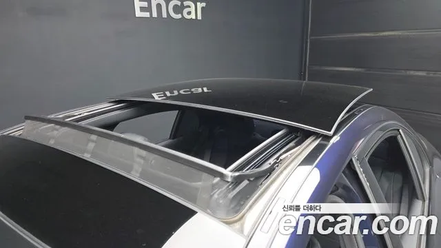 Mercedes-Benz E-Class 2023 — фото 19
