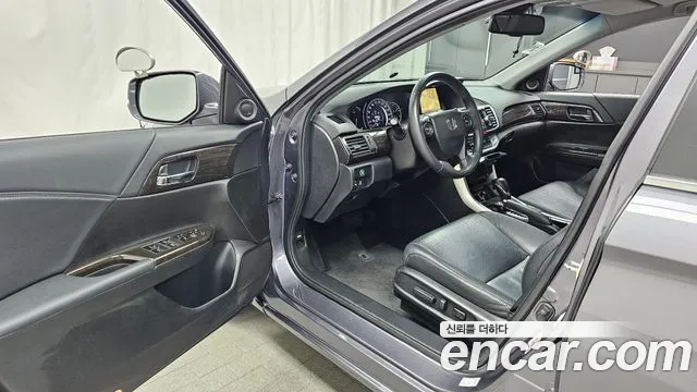 Honda Accord 2014 — фото 10