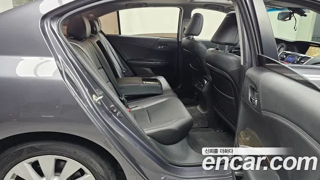 Honda Accord 2014 — фото 12
