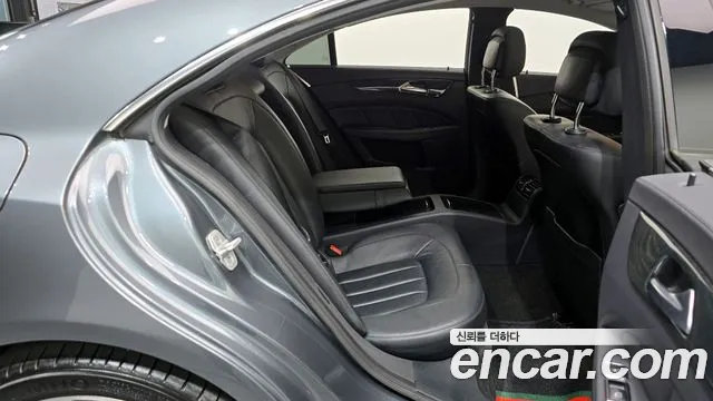 Mercedes-Benz CLS-Class 2016 — фото 12