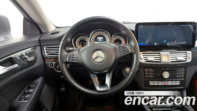 Mercedes-Benz CLS-Class 2016 — фото 13