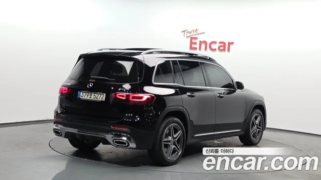 Mercedes-Benz GLB-Class 2022 — фото 2