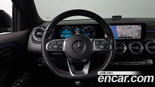 Mercedes-Benz GLB-Class 2022 — фото 13