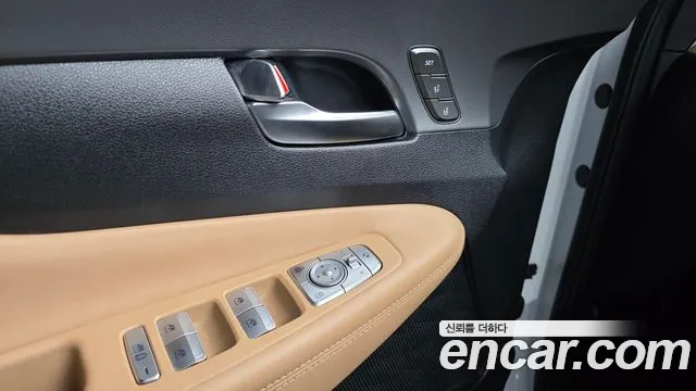 Hyundai Santafe 2021 — фото 17