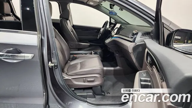 Honda Odyssey 2019 — фото 11