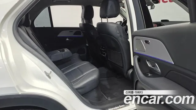 Mercedes-Benz GLE-Class 2019 — фото 12