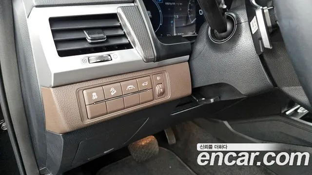 KG_Mobility_Ssangyong Rexton 2023 — фото 16