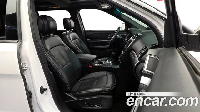Ford Explorer 2017 — фото 11