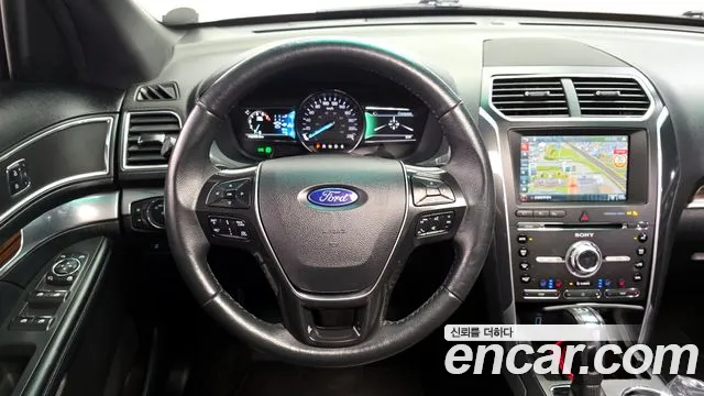 Ford Explorer 2017 — фото 13