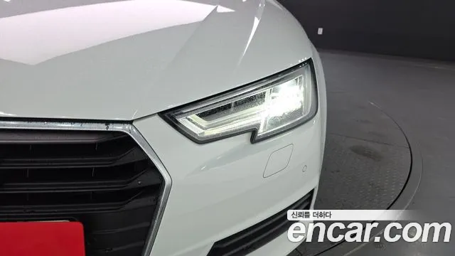 Audi A4 2018 — фото 8