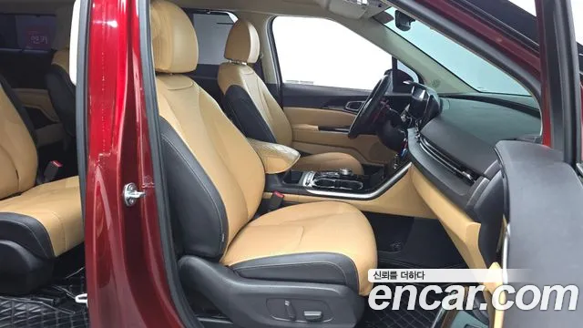 Kia Canival 2021 — фото 16