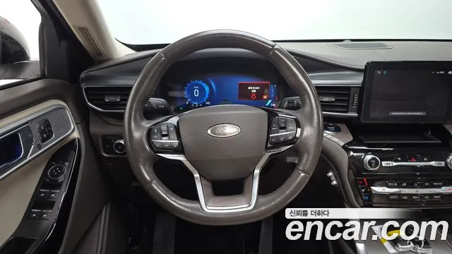 Ford Explorer 2022 — фото 19