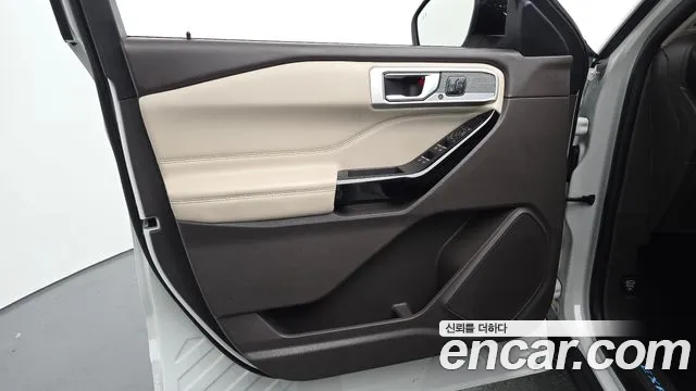 Ford Explorer 2022 — фото 14