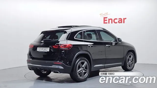 Mercedes-Benz GLA-Class 2021 — фото 2
