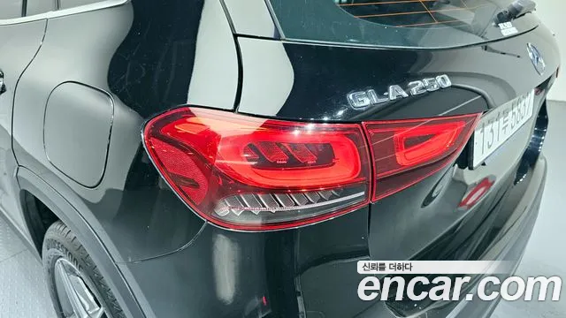 Mercedes-Benz GLA-Class 2021 — фото 9