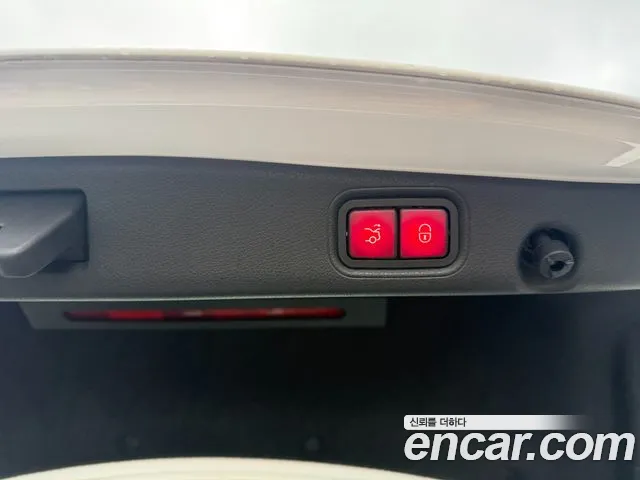 Mercedes-Benz E-Class 2019 — фото 15