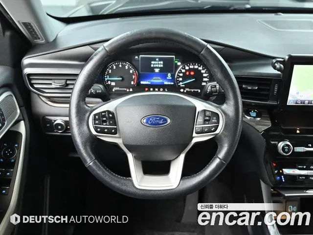 Ford Explorer 2021 — фото 13