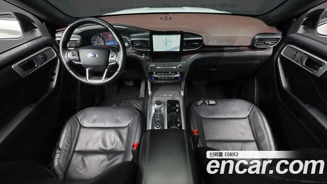 Ford Explorer 2020 — фото 10