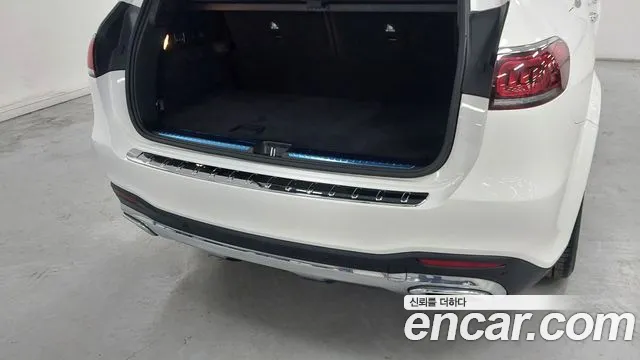 Mercedes-Benz GLS-Class 2022 — фото 11