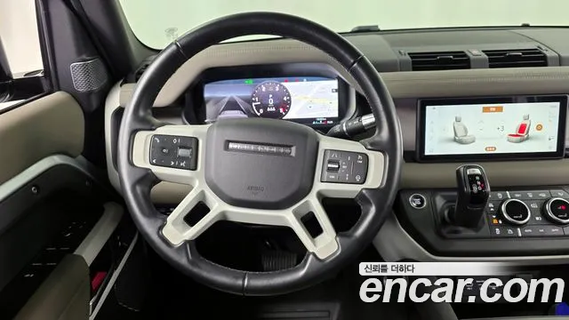 Land Rover Defender 2020 — фото 13