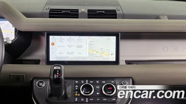 Land Rover Defender 2020 — фото 14