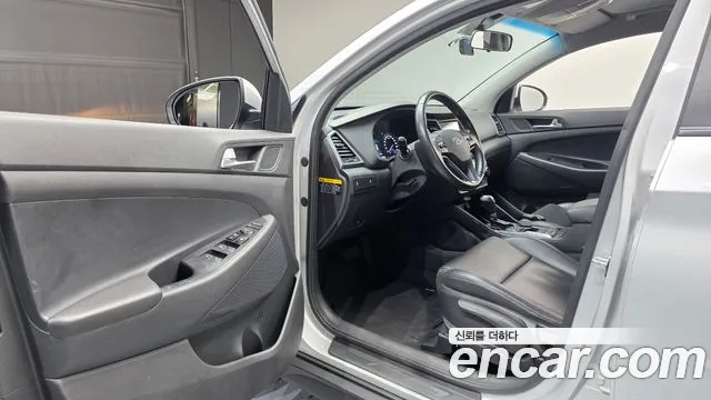 Hyundai Tucson 2016 — фото 13