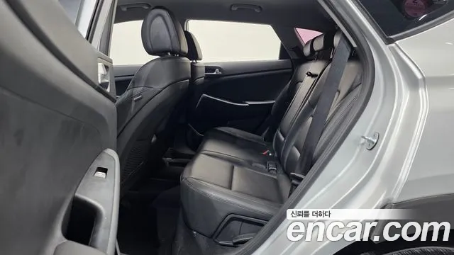 Hyundai Tucson 2016 — фото 18