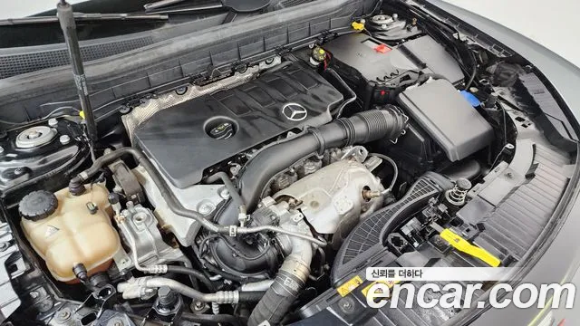 Mercedes-Benz GLB-Class 2021 — фото 6