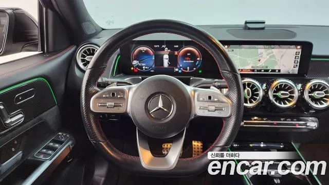 Mercedes-Benz GLB-Class 2021 — фото 18