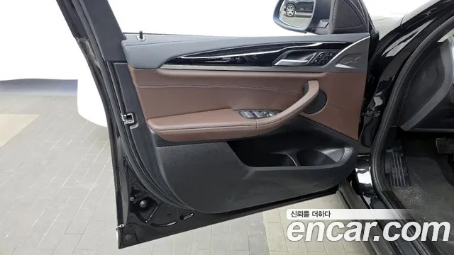 BMW X4 2022 — фото 14