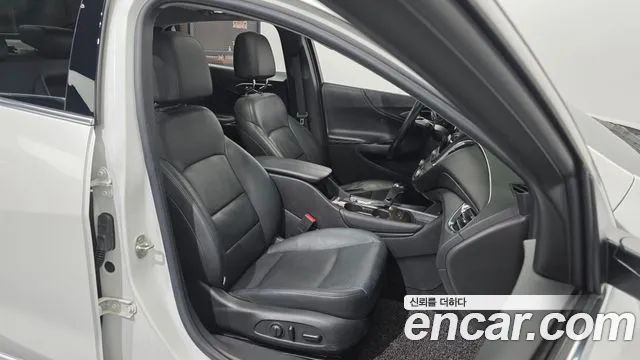 ChevroletGMDaewoo Malibu 2017 — фото 12