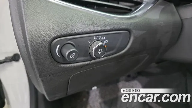 ChevroletGMDaewoo Malibu 2017 — фото 15