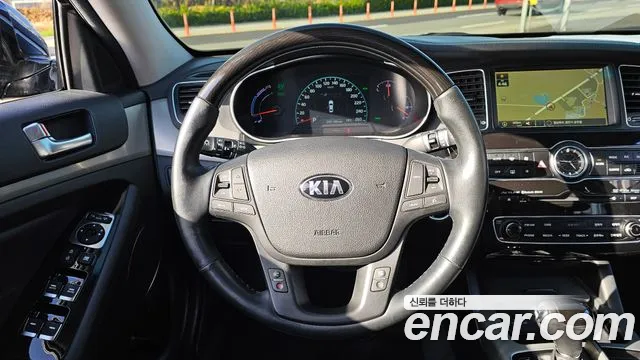 Kia K7 2016 — фото 13