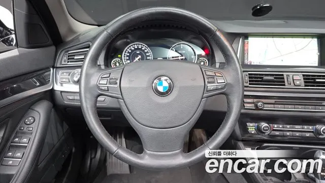 BMW 5-Series 2016 — фото 13