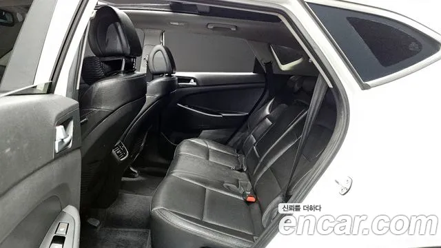 Hyundai Tucson 2016 — фото 18