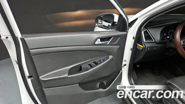 Hyundai Tucson 2016 — фото 14
