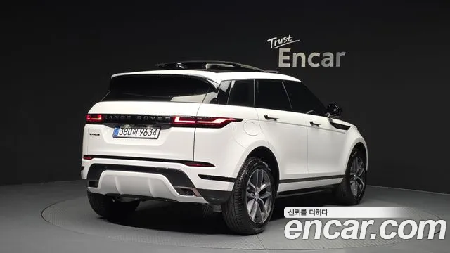 Land Rover Range Rover Evoque 2025 — фото 2
