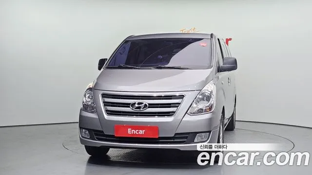 Hyundai Starex 2017 — фото 3
