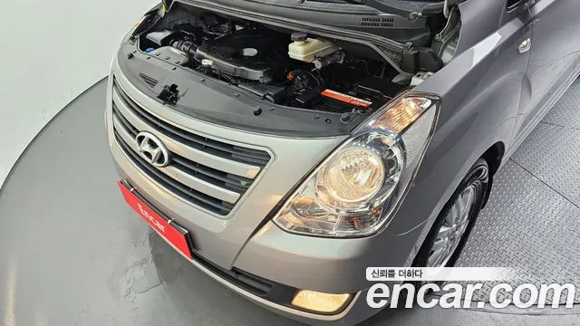 Hyundai Starex 2017 — фото 6