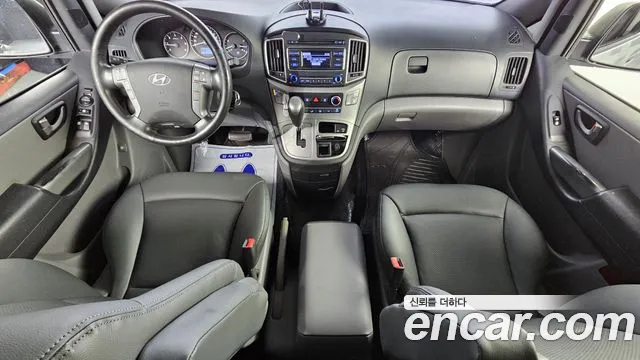 Hyundai Starex 2017 — фото 7
